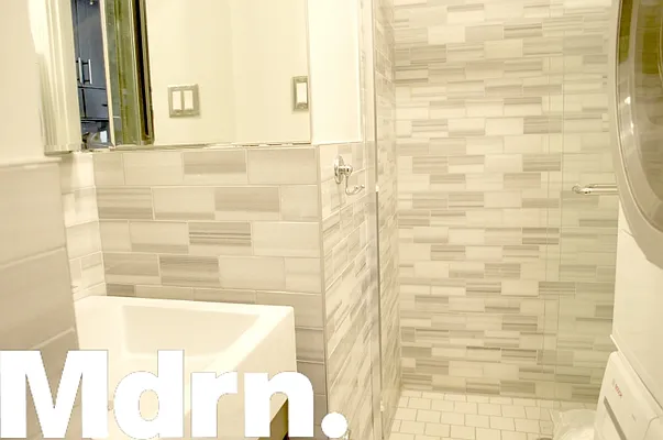 Rented by Mdrn Residential | media 26