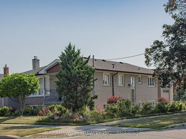 49 Dundee Dr, Toronto, ON M3J 1H7