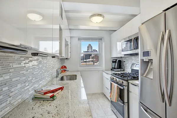 Sold by Level Group | media 2