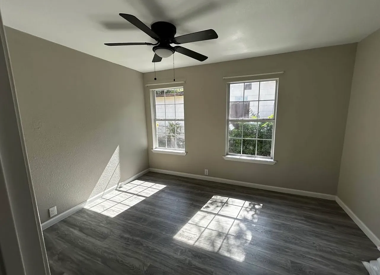 3 bed, 1328 sqft, $1,800 — Photo 4