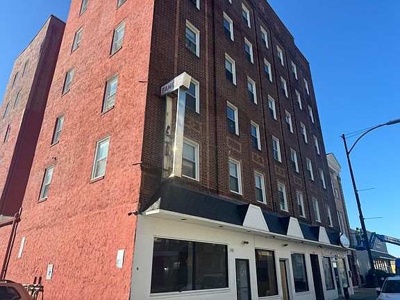 3rd image of 336 E Lincoln Hwy APT 3B