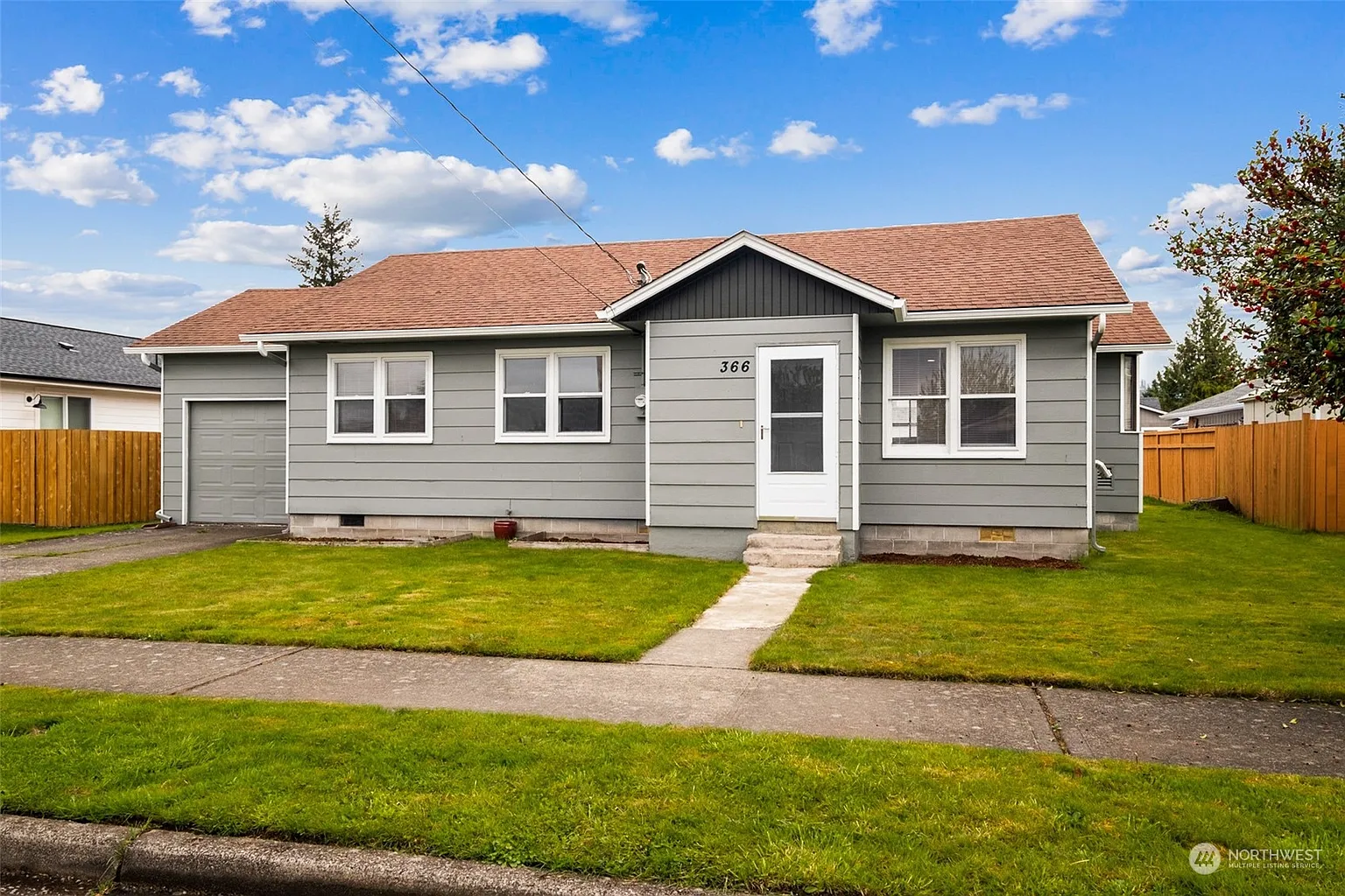 366 S Cedar Street photo 1