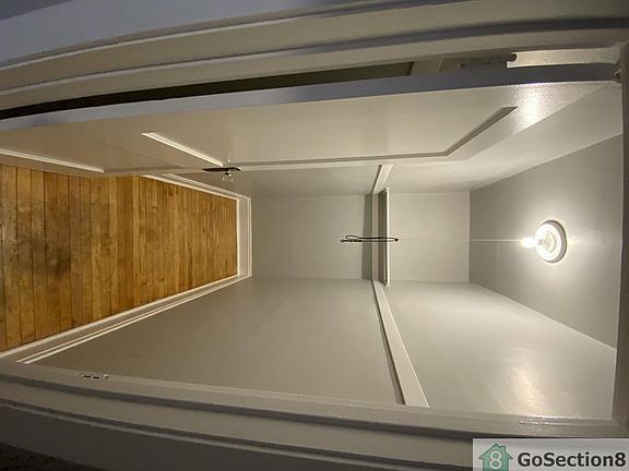 4th image of 8327 S Manistee Ave #1