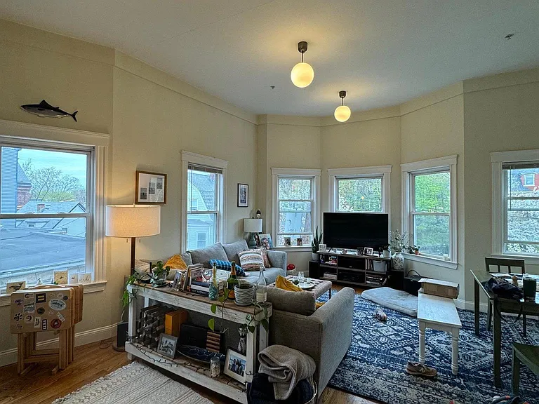 6 Giles Park #2A — Photo 14