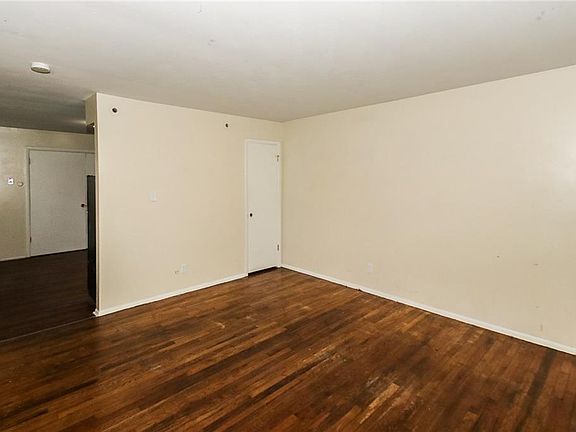 4th image of 417 Beechwood Dr