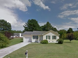 40 Woodbrook Ct, Cameron, NC 28326