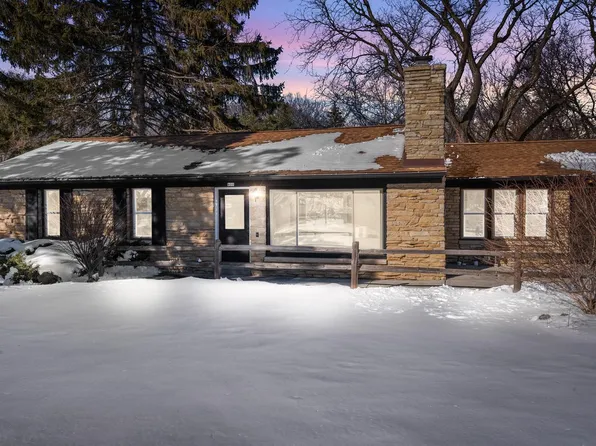 400 West Montclaire AVENUE, Glendale, WI 53217