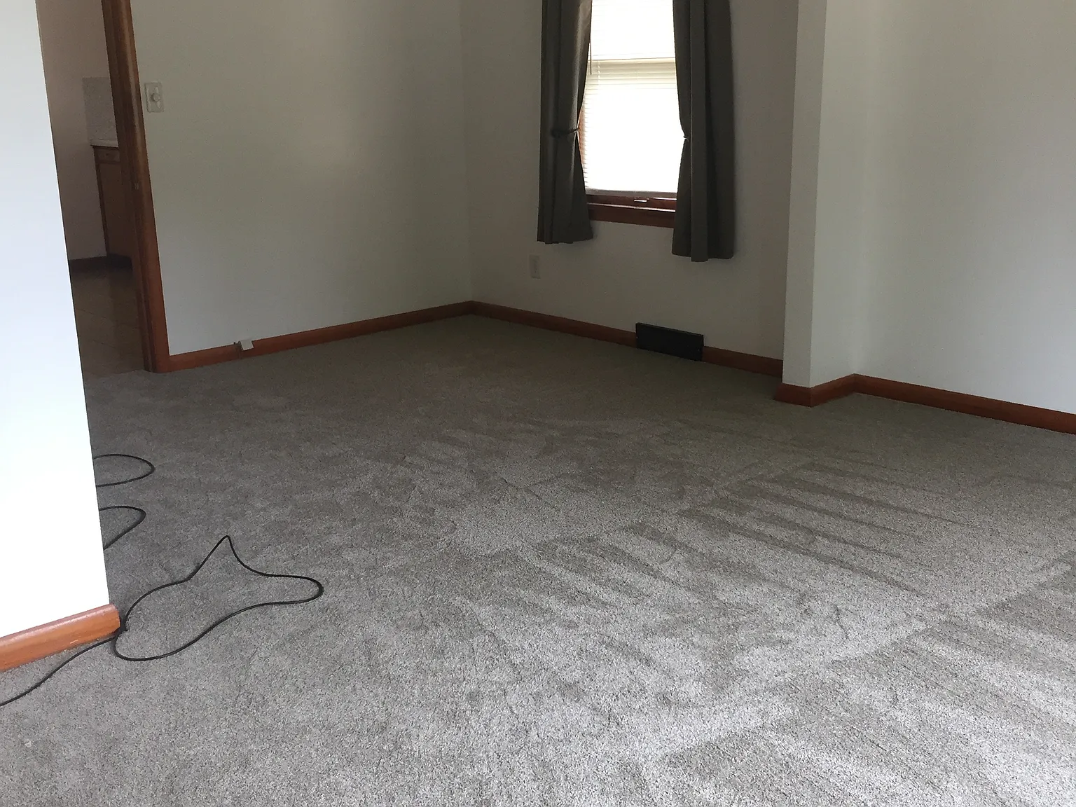 2 bed, 900 sqft, $1,150 — Photo 3