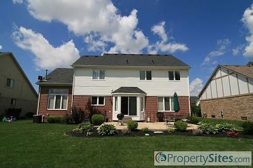 5th image of 48550 Brittany Parc Dr