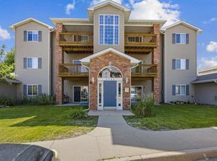 2743 Triple Crown Ln UNIT 1, Iowa City, IA 52240