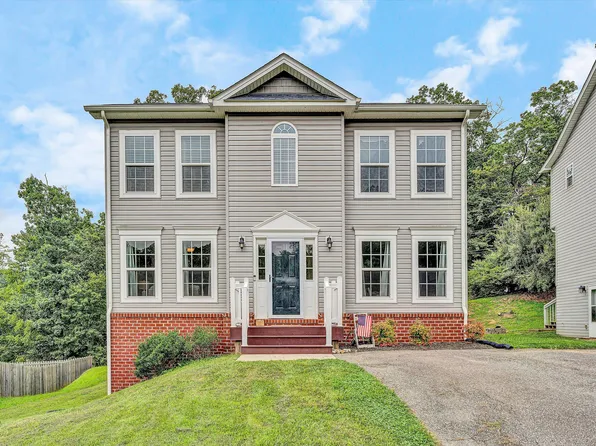 2016 Tula Dr, Salem, VA 24153