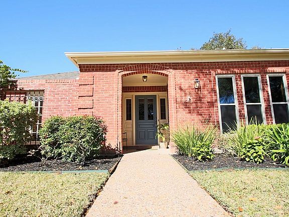 3rd image of 18306 Shireoak Dr