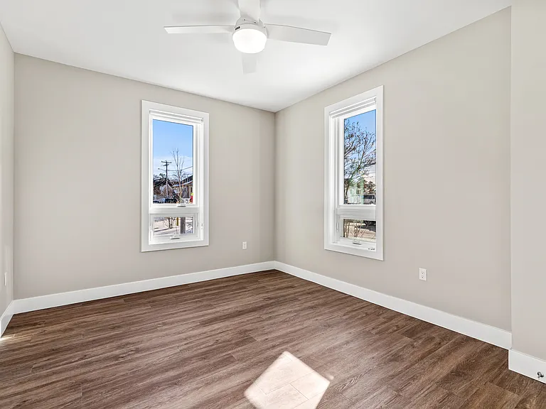 12 School St #104 — Photo 7