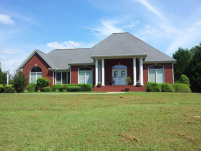 2nd image of 455 County Road 18