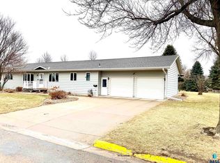501 James St, Luverne, MN 56156