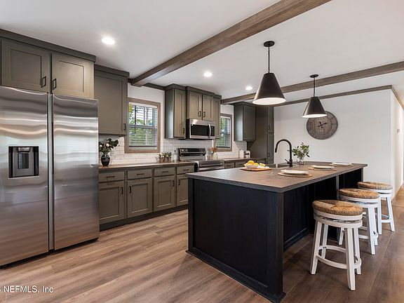 2nd image of 131 QUAIL Way