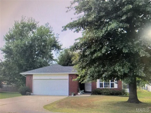1425 Ryan St, Lebanon, MO 65536