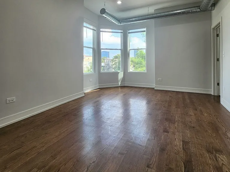 1444 W Erie St #3A — Photo 7