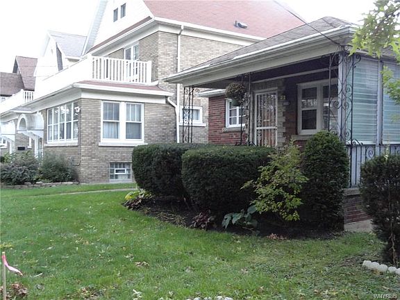 2nd image of 2927 Grand Ave