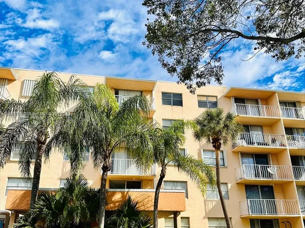 480 Executive Center Dr APT 5N, West Palm Beach, FL 33401