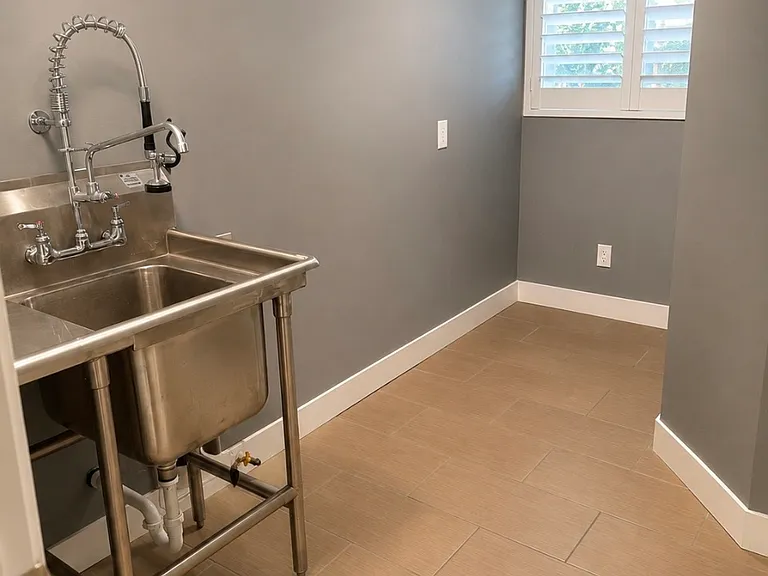 2459 E Catalina Dr — Photo 6