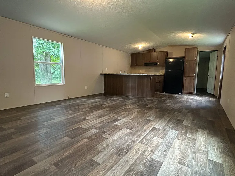 302 Autumn Ln #37 — Photo 4