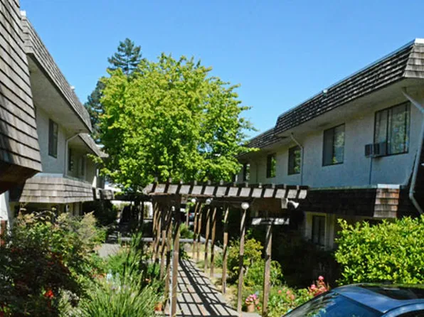 711 Diablo Ave #32, Novato, CA 94947