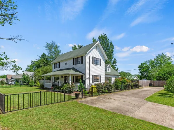 1314 Church Ave, Mena, AR 71953
