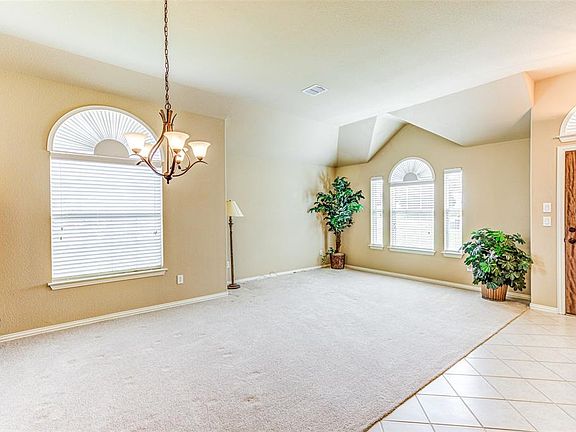 4th image of 5005 Hopewell Dr