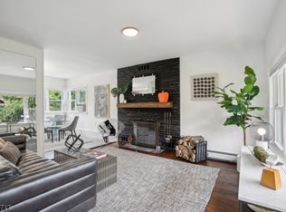 38 Oxford Ave, Colonia, NJ 07067