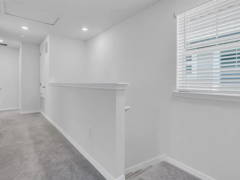 10881 Molasses Way — Photo 20