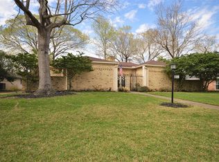 1439 Davon Ln, Houston, TX 77058