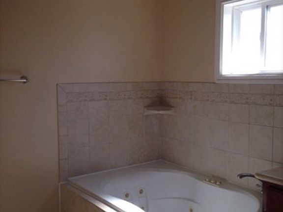 5th image of 14026 Lemoli Ave Unit B