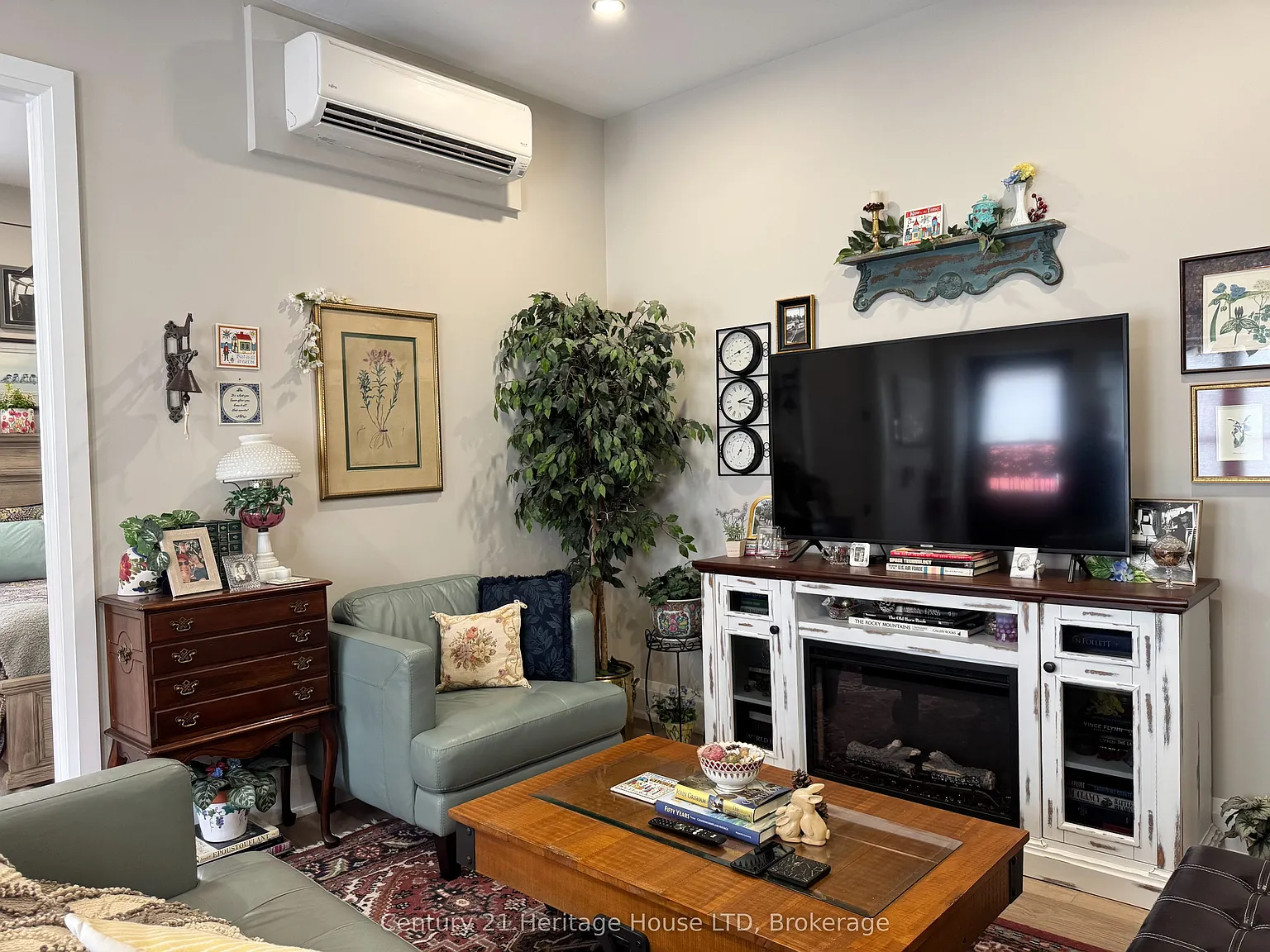 43 Jarvis St — Photo 3