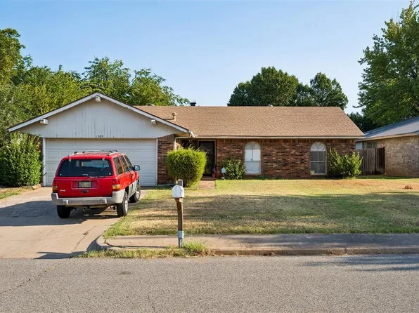 1509 Jupiter Cir, Edmond, OK 73003