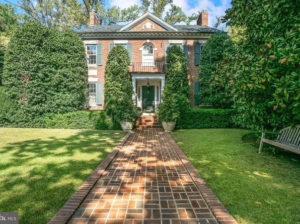 4435 Cathedral Ave NW, Washington, DC 20016