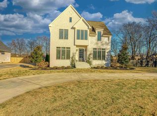 213 Elledge Ln, Muscle Shoals, AL 35661