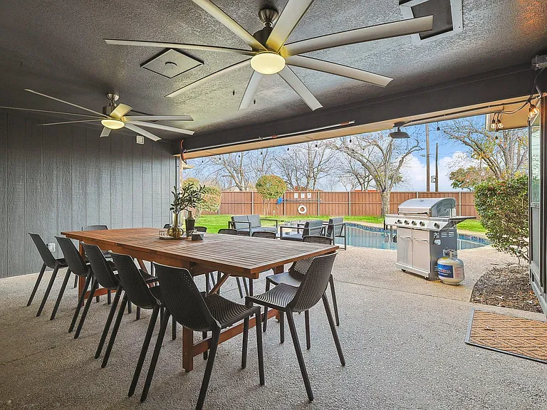2420 Vista Glen Ln — Photo 44