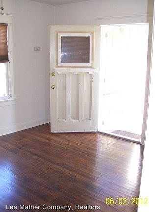 3rd image of 4020 Hamilton St
