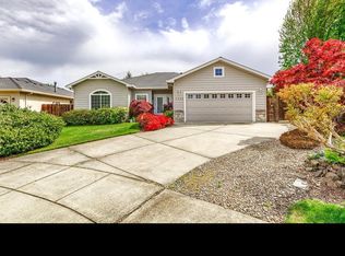 2542 Waters Edge Way, Medford, OR 97504