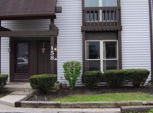 158 Stillmeadow Dr, Cincinnati, OH 45245