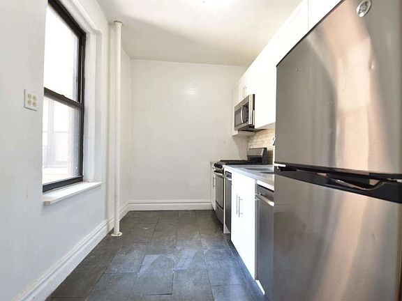 3rd image of 56 Bennett Ave APT 3G