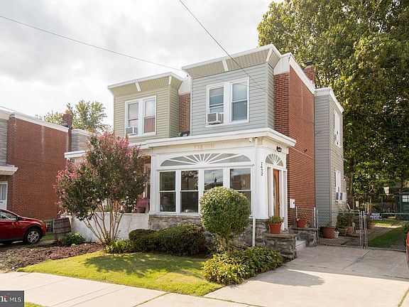 2nd image of 7452 Rockwell Ave