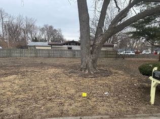 1608 Carolyn Dr, Champaign, IL 61821