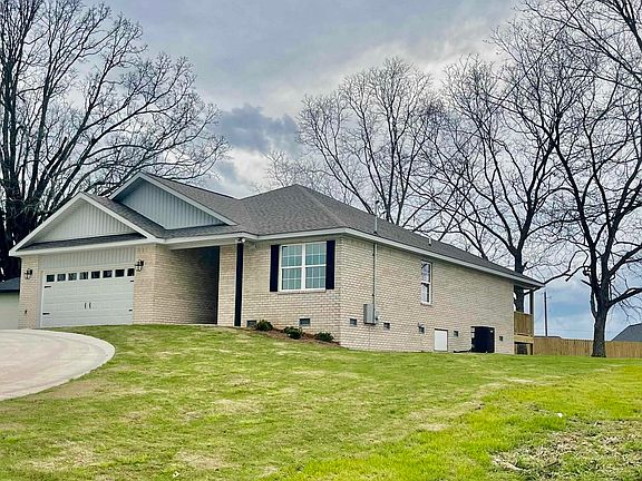 5th image of 1421 County Road 411