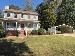 423 Sherwood Ct, Eden, NC 27288