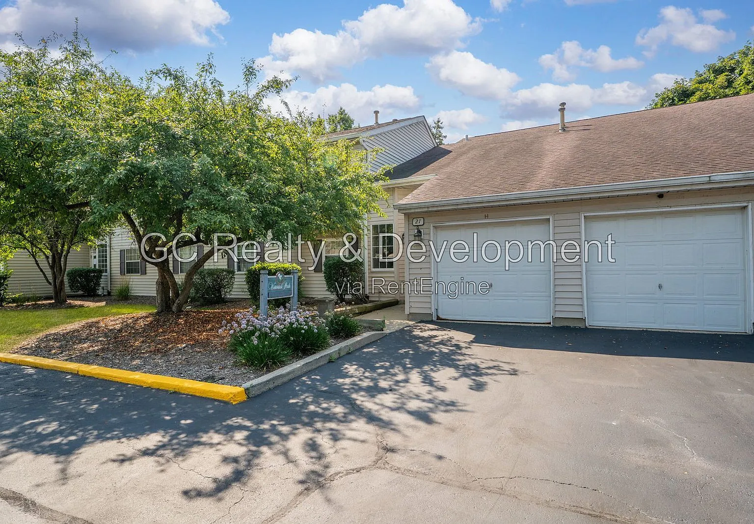 2 bed, 2.0 bath, 1000 sqft, $1,995 — Photo 1