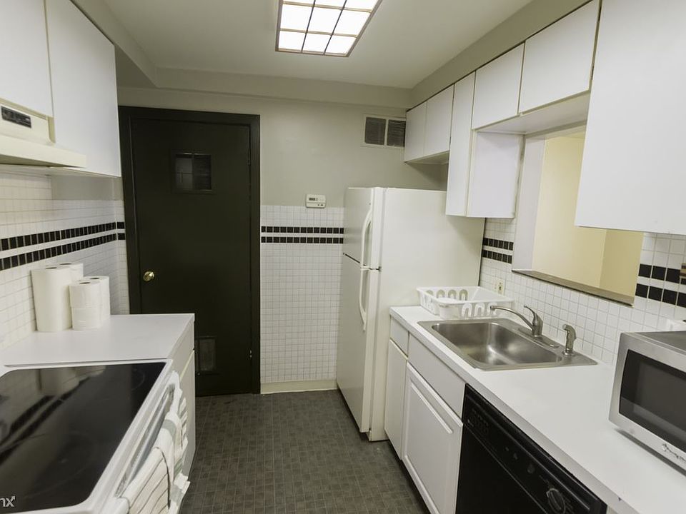 1st image of 213 1/2 N Main St