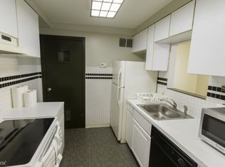 213 1/2 N Main St, Ann Arbor, MI 48104
