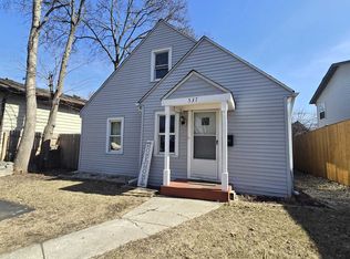 537 Grandview Dr, Round Lake Park, IL